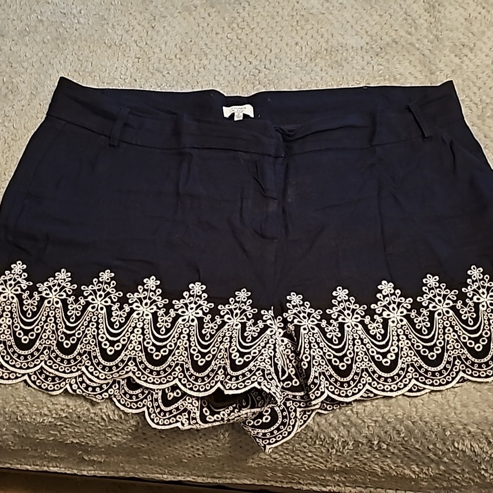 Crown & Ivy Shorts